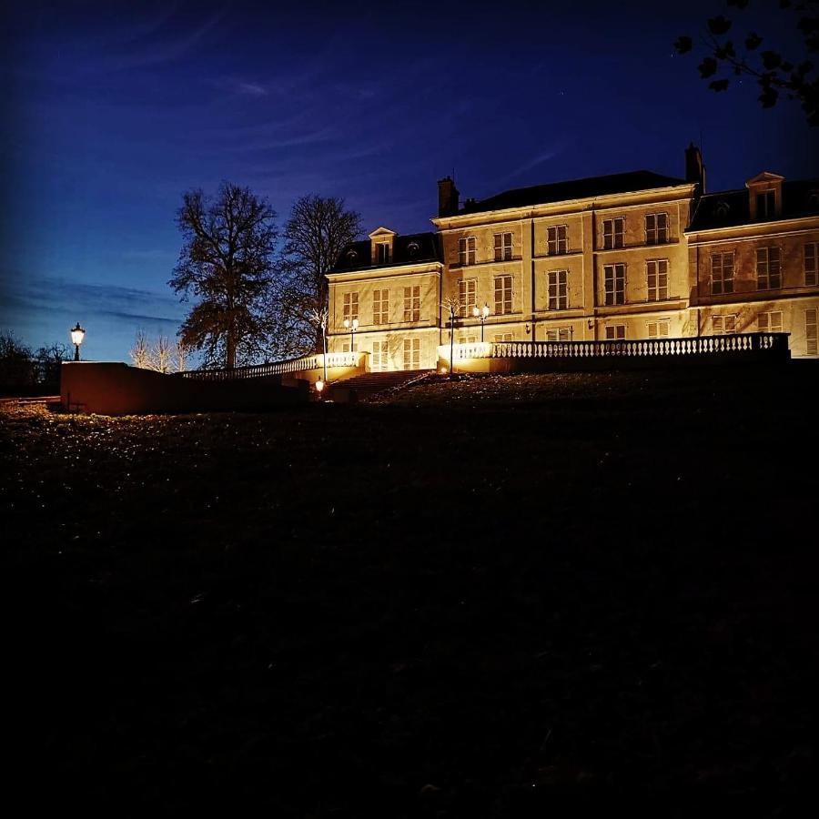 Château du Rollin Orléans Ouest- La Chapelle St Mesmin Exterior foto